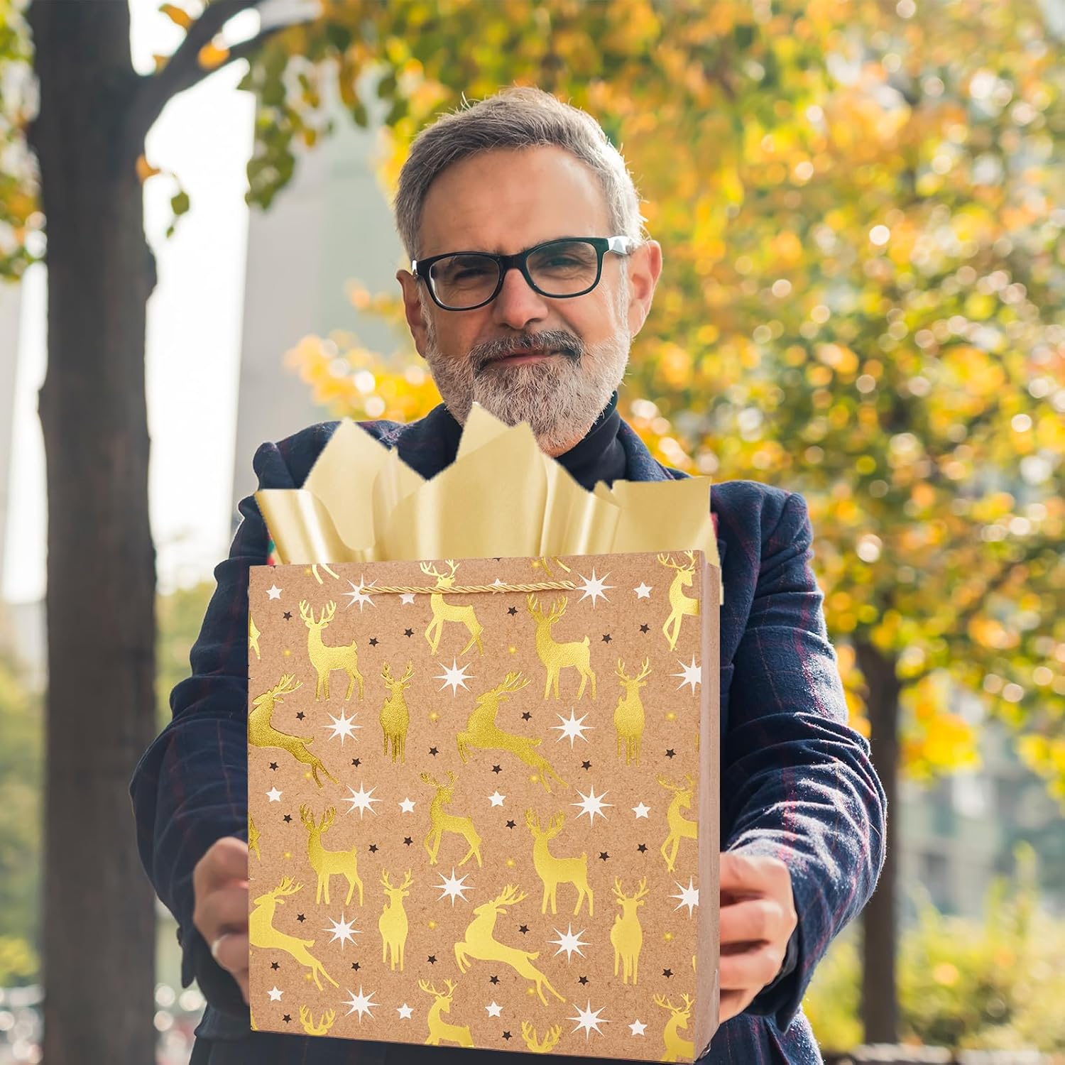 8-Pack Large Christmas Paper Gift Bags with Handles & Tissue Paper – 4 Festive Designs, Reusable Kraft Holiday Gift Wrapping for Xmas Presents