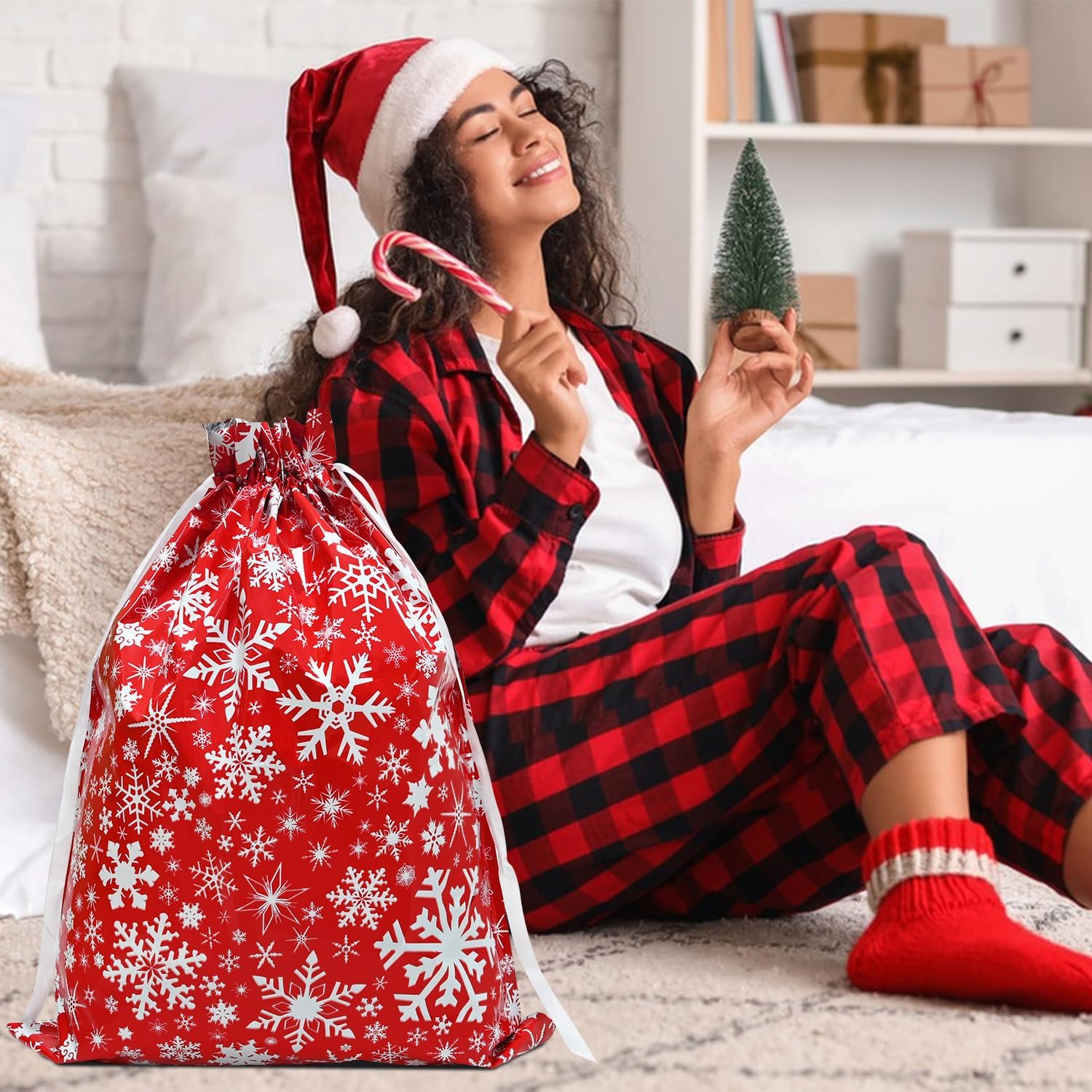 Christmas Bags,4PCS Large Size 43 * 58cm Xmas Gift Drawstring Bags,Red Christmas Bag with White Snowflake Decorations for Party